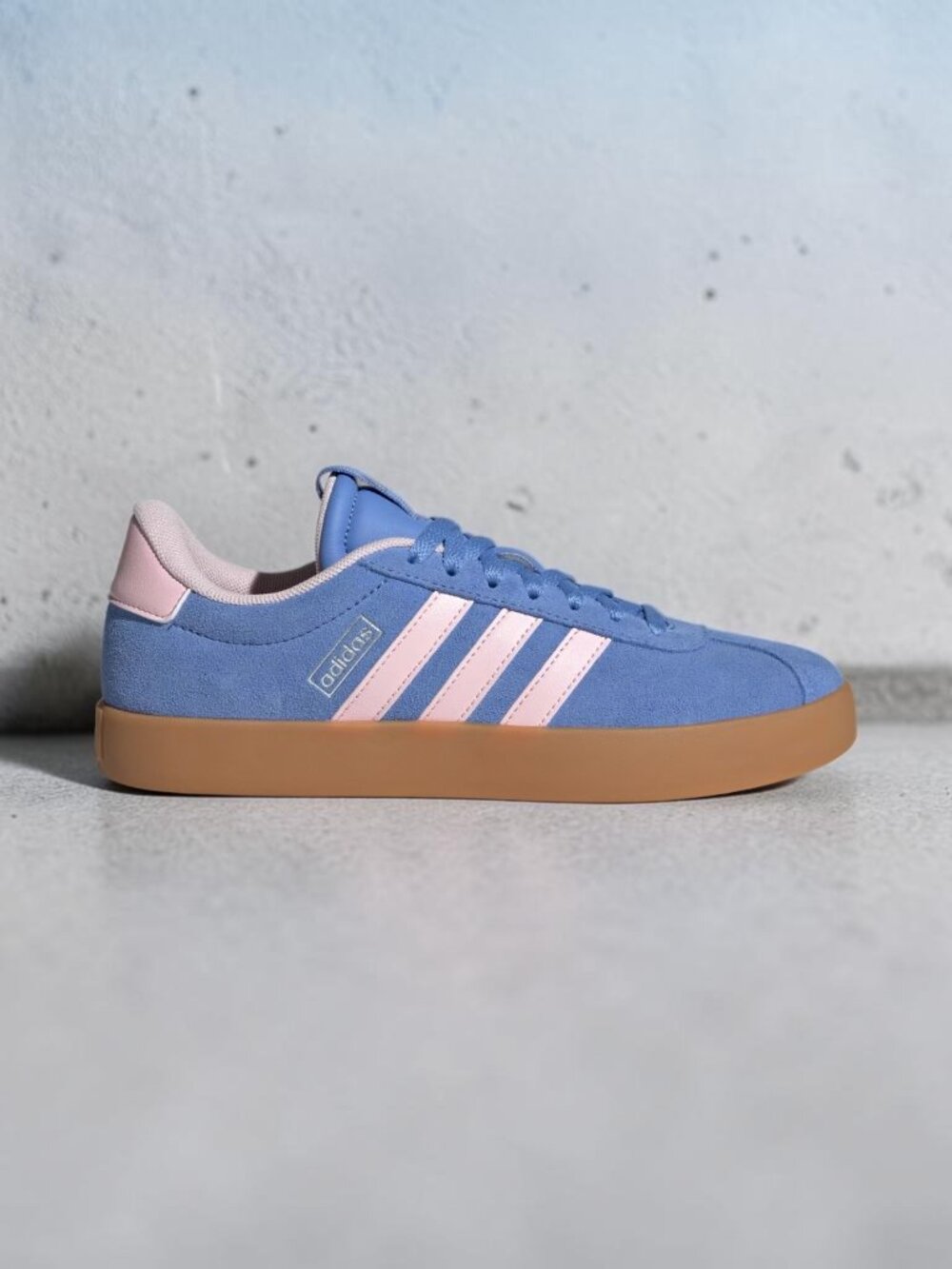 VI Court 3.0 Shoes in Blue Fusion/Clear Pink/Silver Metallic Size 10.5